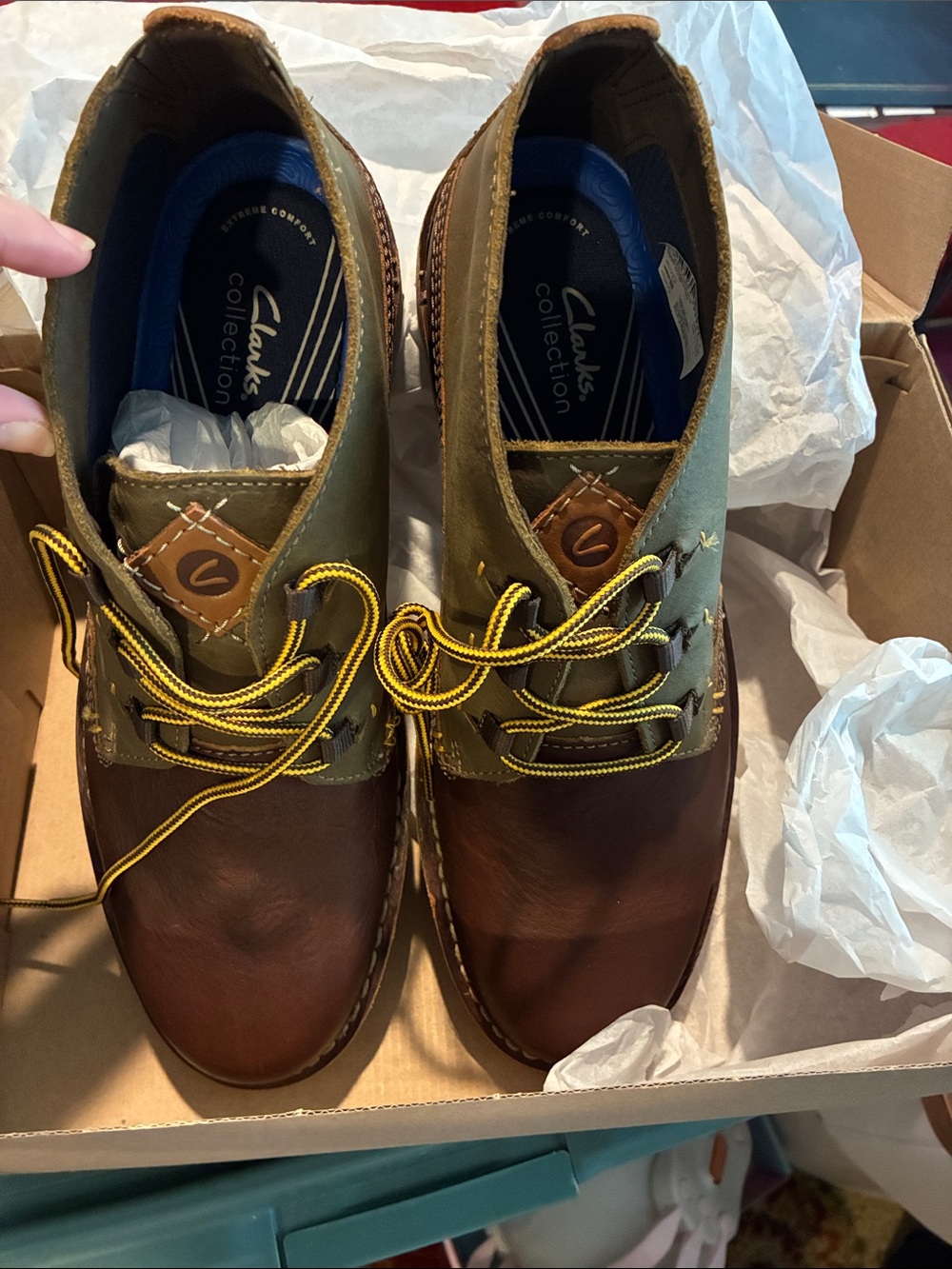 Clarks Brown and Olive Leather Chukka Boots - Picture 5 of 10